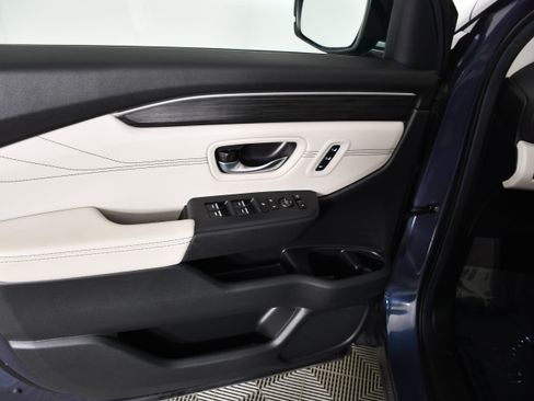Certified 2026 Honda Pilot image 36
