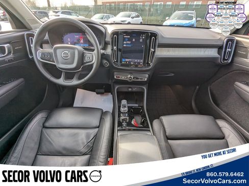 Certified 2023 Volvo XC40 B5 Ultimate w/ Protection Package Premier image 21