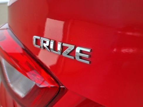 Used 2017 Chevrolet Cruze LS FWD image 25
