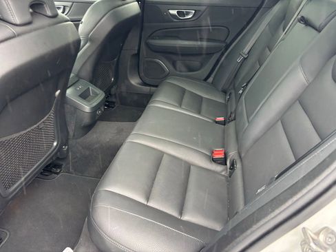 Used 2025 Volvo V60 B5 Cross Country Plus AWD/4WD image 10