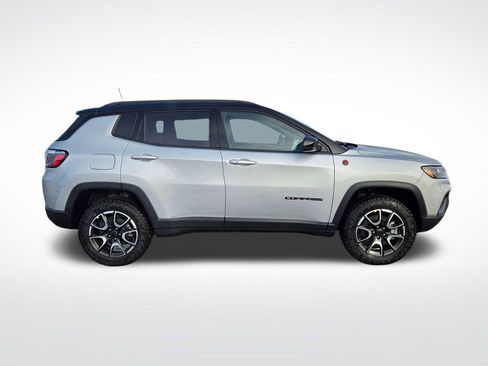 New 2026 Jeep Compass Trailhawk AWD/4WD image 2
