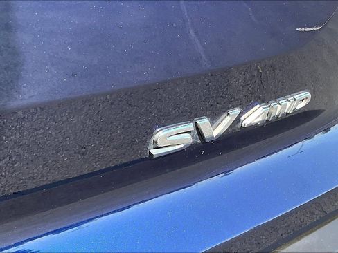 Used 2024 Nissan Pathfinder SV AWD/4WD image 24