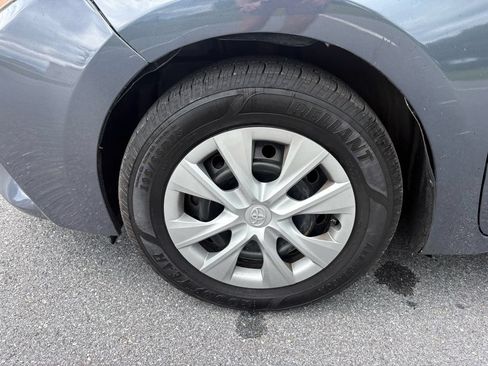 Used 2016 Toyota Corolla LE FWD image 11
