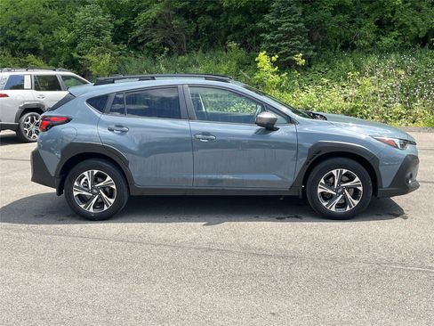 Used 2024 Subaru Crosstrek 2.0i Premium AWD/4WD image 6