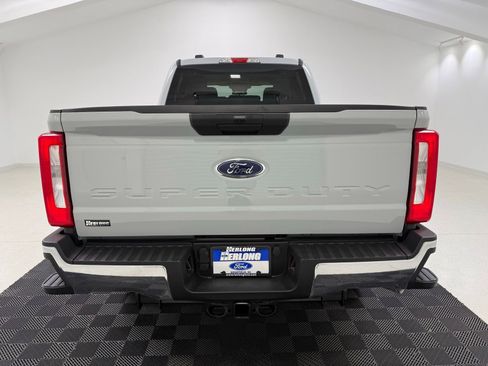 New 2026 Ford F250 XLT w/ FX4 Off-Road Package AWD/4WD image 6