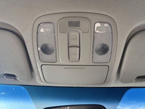 Used 2019 Kia Soul + image 16