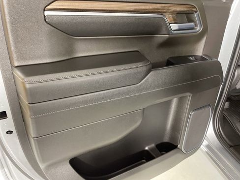 Used 2024 Chevrolet Silverado 1500 LT Trail Boss image 46