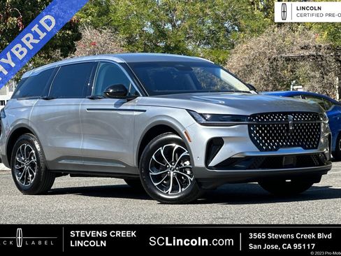 Certified 2024 Lincoln Nautilus Premier image 1