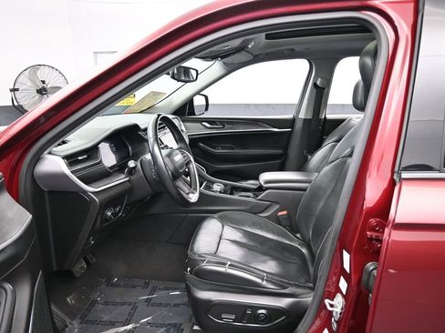 Used 2021 Jeep Grand Cherokee L Limited image 12