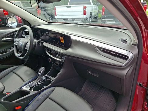 Used 2025 Buick Encore GX Sport Touring AWD/4WD image 26