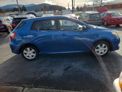 Used 2009 Toyota Matrix image 4