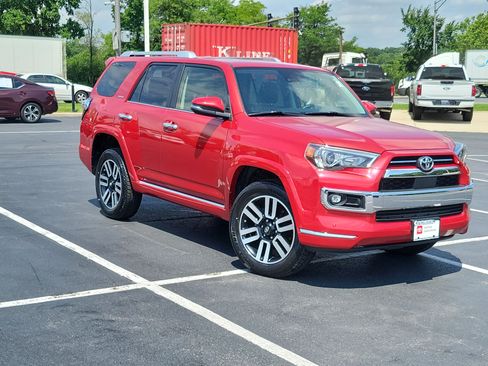 Certified 2021 Toyota 4Runner Limited AWD/4WD image 33