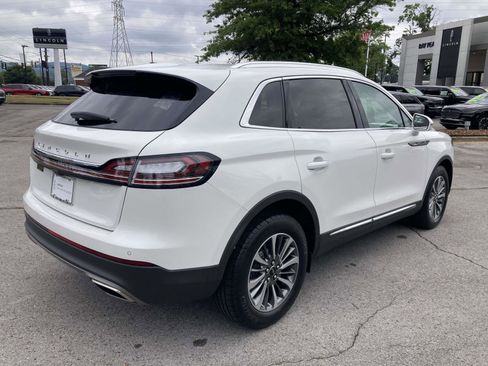 Certified 2022 Lincoln Nautilus AWD w/ Premium Package image 3