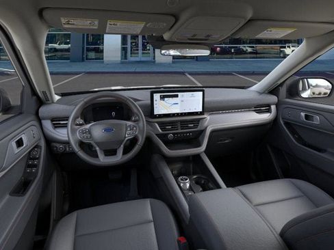 New 2026 Ford Explorer Active RWD image 9