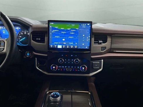 Used 2024 Ford Expedition Max Limited image 13