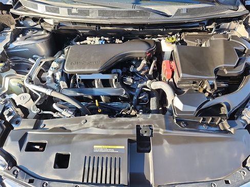 Used 2022 Nissan Rogue Sport SL w/ Premium Package image 29