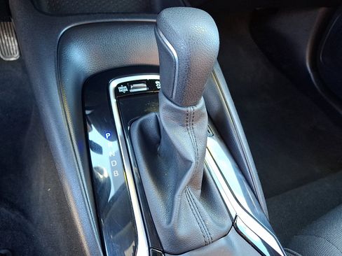 Used 2025 Toyota Corolla SE image 14