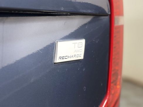 Used 2022 Volvo XC90 T8 Inscription Expression w/ Climate Package image 6