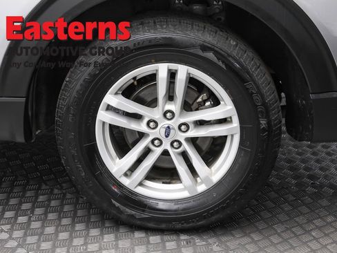 Used 2024 Ford Explorer 4WD image 8