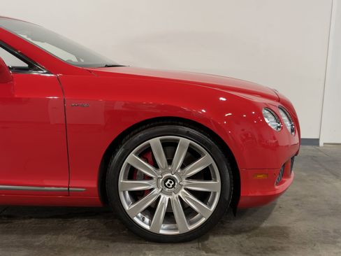 Used 2015 Bentley Continental GT image 10