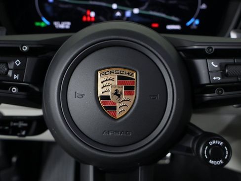 Used 2026 Porsche Cayenne S image 18