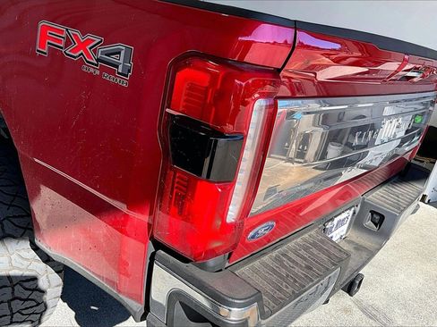 Used 2023 Ford F250 King Ranch w/ Chrome Package image 13