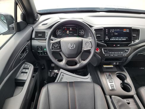 Certified 2023 Honda Passport TrailSport image 11