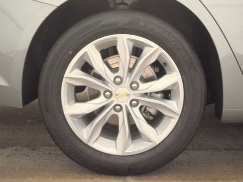 Used 2025 Chevrolet Malibu LT image 11