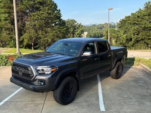 Used 2021 Toyota Tacoma TRD Pro AWD/4WD image 3