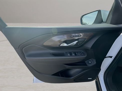 Certified 2024 GMC Terrain Denali w/ Denali Premium Package image 23