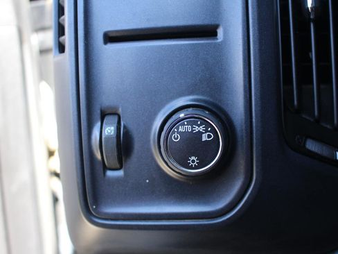 Used 2016 Chevrolet Silverado 2500 W/T image 17