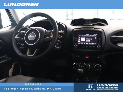 Used 2016 Jeep Renegade Limited image 14