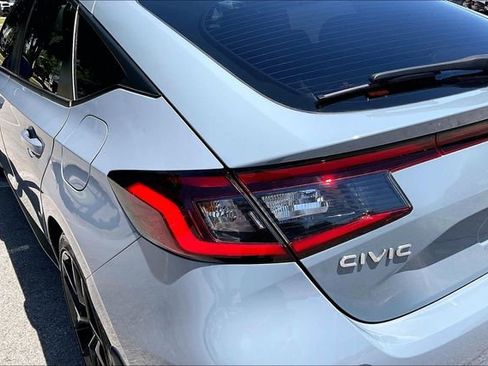 Used 2024 Honda Civic Sport image 28