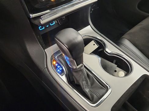 Used 2020 Jeep Grand Cherokee Altitude image 21