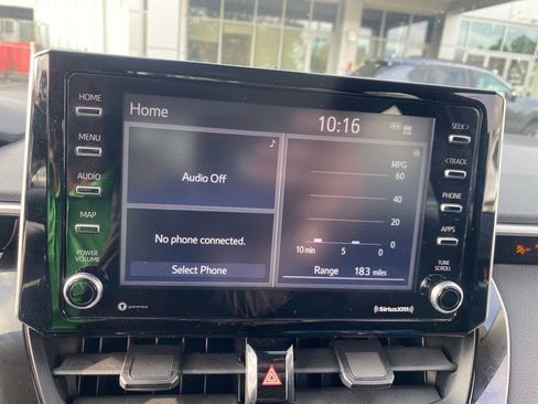 Used 2021 Toyota Corolla LE image 23