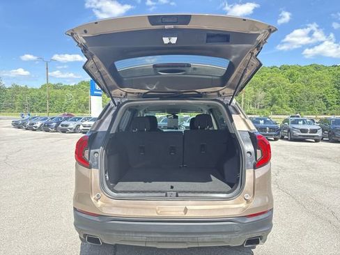 Used 2018 GMC Terrain SLE AWD/4WD image 21