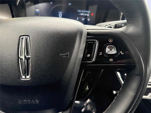Used 2023 Lincoln Corsair Reserve w/ Jet Appearance Package FWD image 19