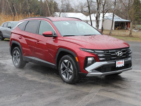 Used 2025 Hyundai Tucson SEL AWD/4WD image 3