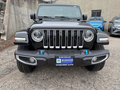 Used 2023 Jeep Wrangler Unlimited Sahara w/ Cold Weather Group image 9