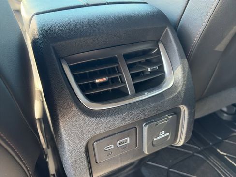 Used 2020 Chevrolet Blazer Premier w/ Driver Confidence II Package image 27