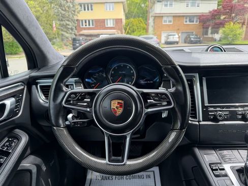 Used 2015 Porsche Macan Turbo AWD/4WD image 17