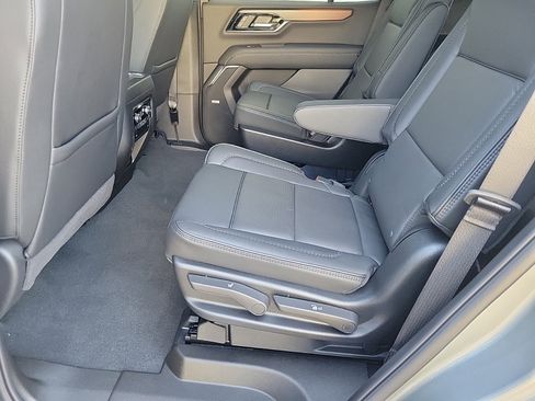 New 2026 GMC Yukon Denali w/ Sun & Power Step Package image 11