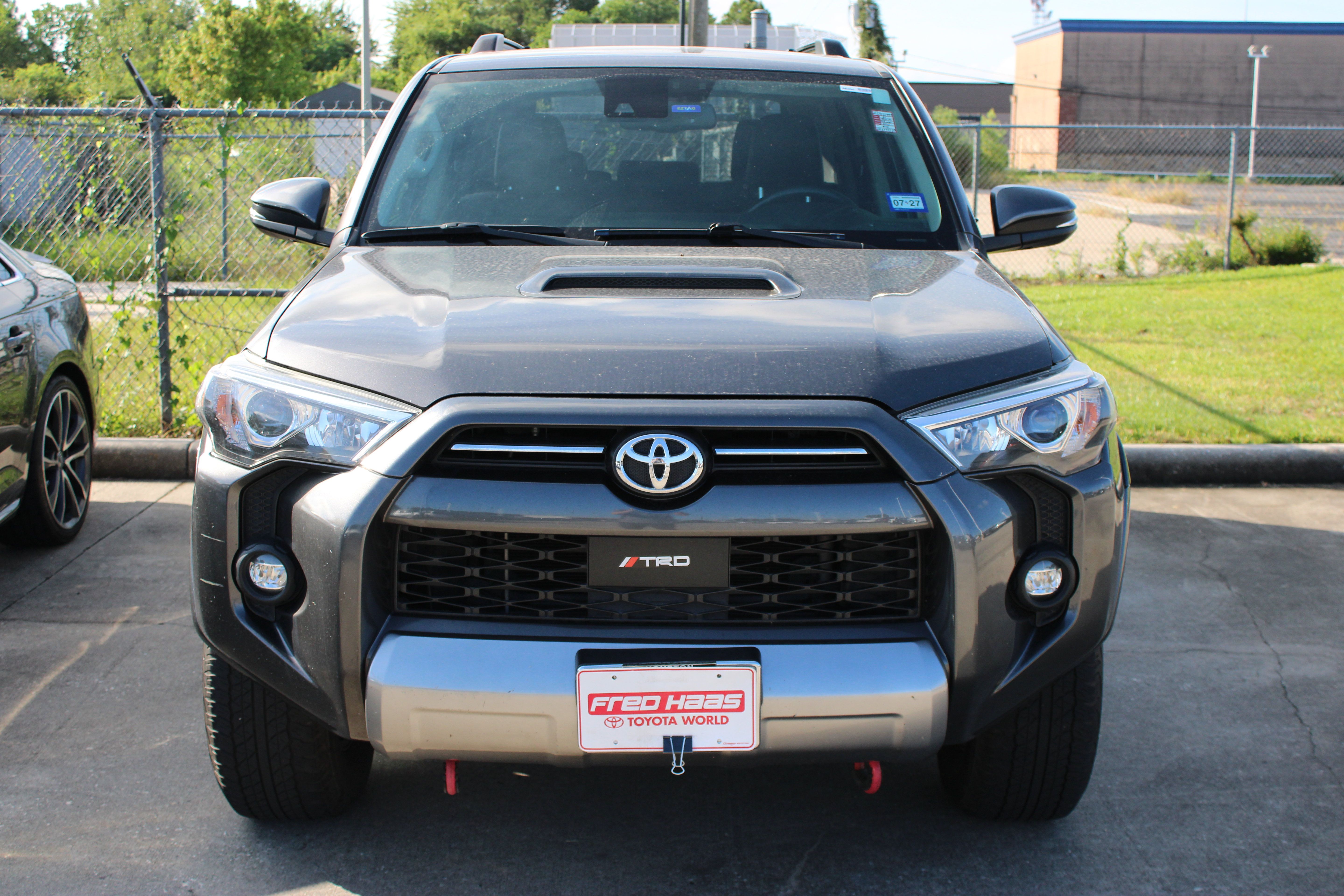 Used 2021 Toyota 4Runner TRD Off-Road Premium AWD/4WD image 4