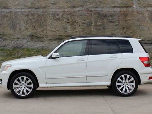 Used 2010 Mercedes-Benz GLK 350 2WD image 4