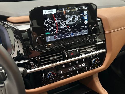 New 2025 Nissan Pathfinder Platinum w/ Cargo Package image 14