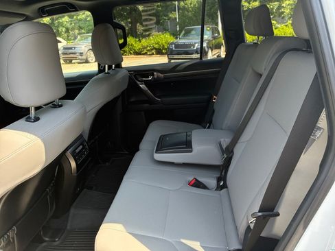 Used 2023 Lexus GX 460 w/ Black Line Special Edition AWD/4WD image 34