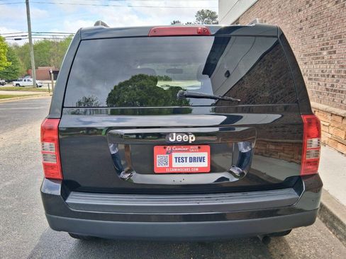 Used 2017 Jeep Patriot Sport w/ Power Value Group image 4