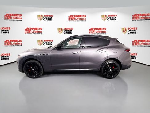 Used 2022 Maserati Levante GT AWD/4WD image 15