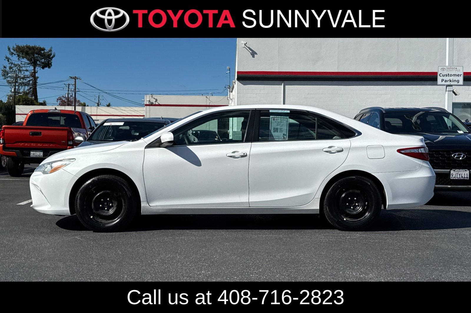 Certified 2017 Toyota Camry LE FWD image 4