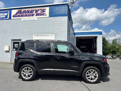 Used 2020 Jeep Renegade Latitude w/ Cold Weather Group AWD/4WD image 6